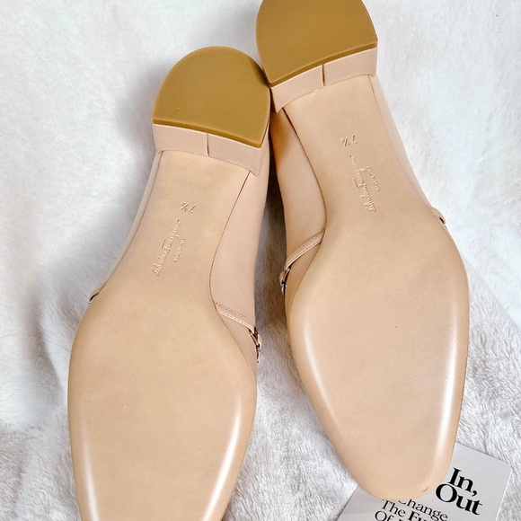 NWT Salvatore Ferragamo Tilos almond Nappa  calf leather heels - Picture 5 of 8